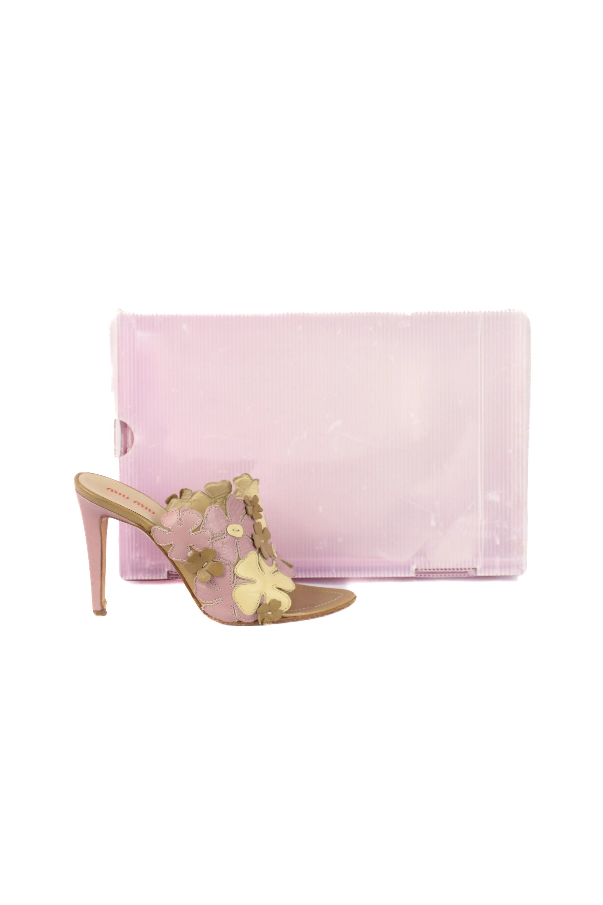 Mules decorati con fiori