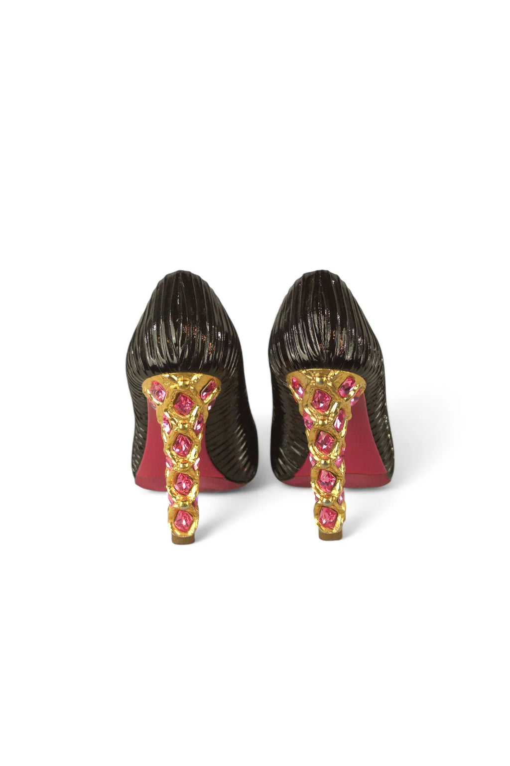 Pleated patent peep toe