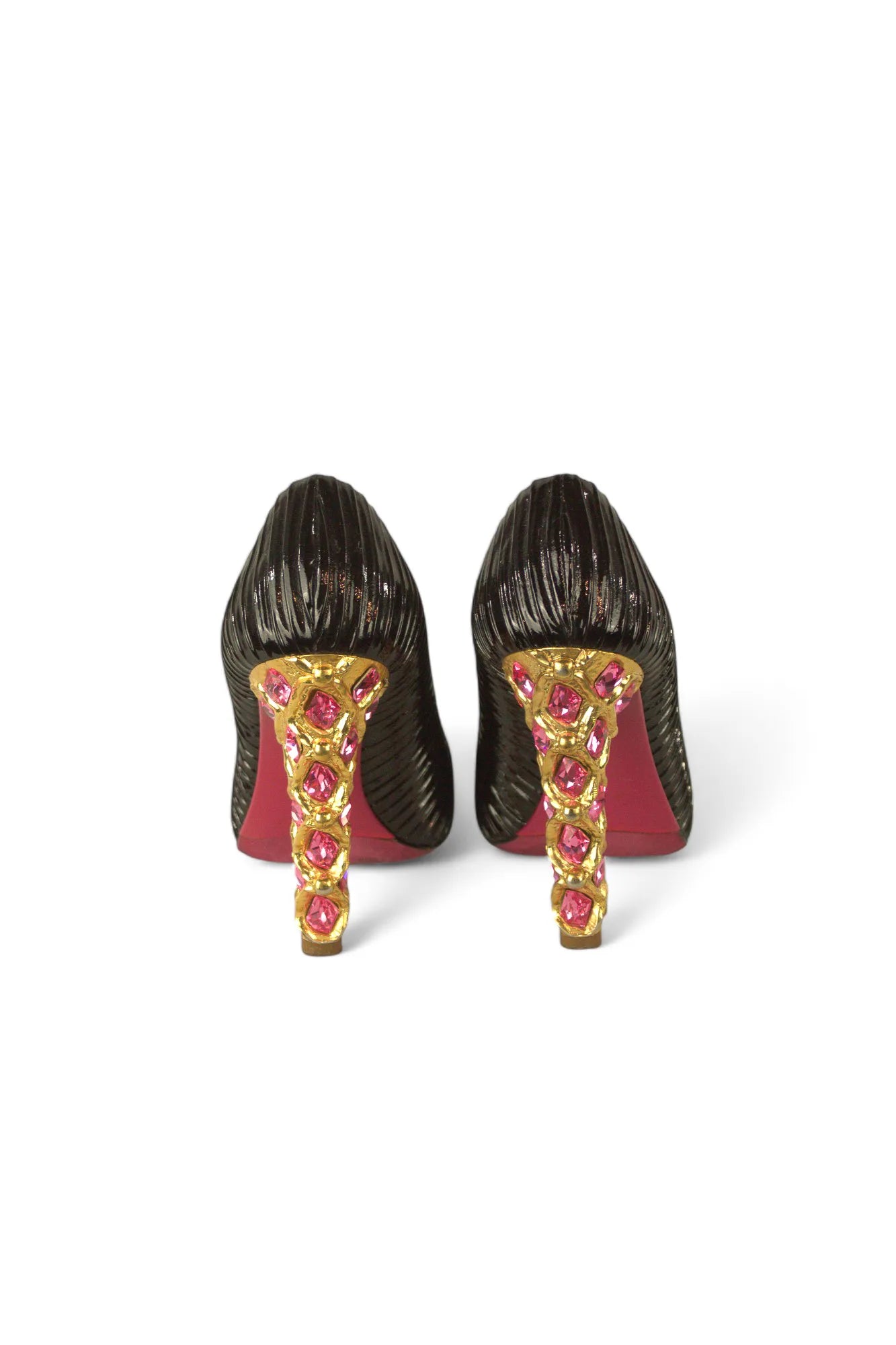 Pleated patent peep toe