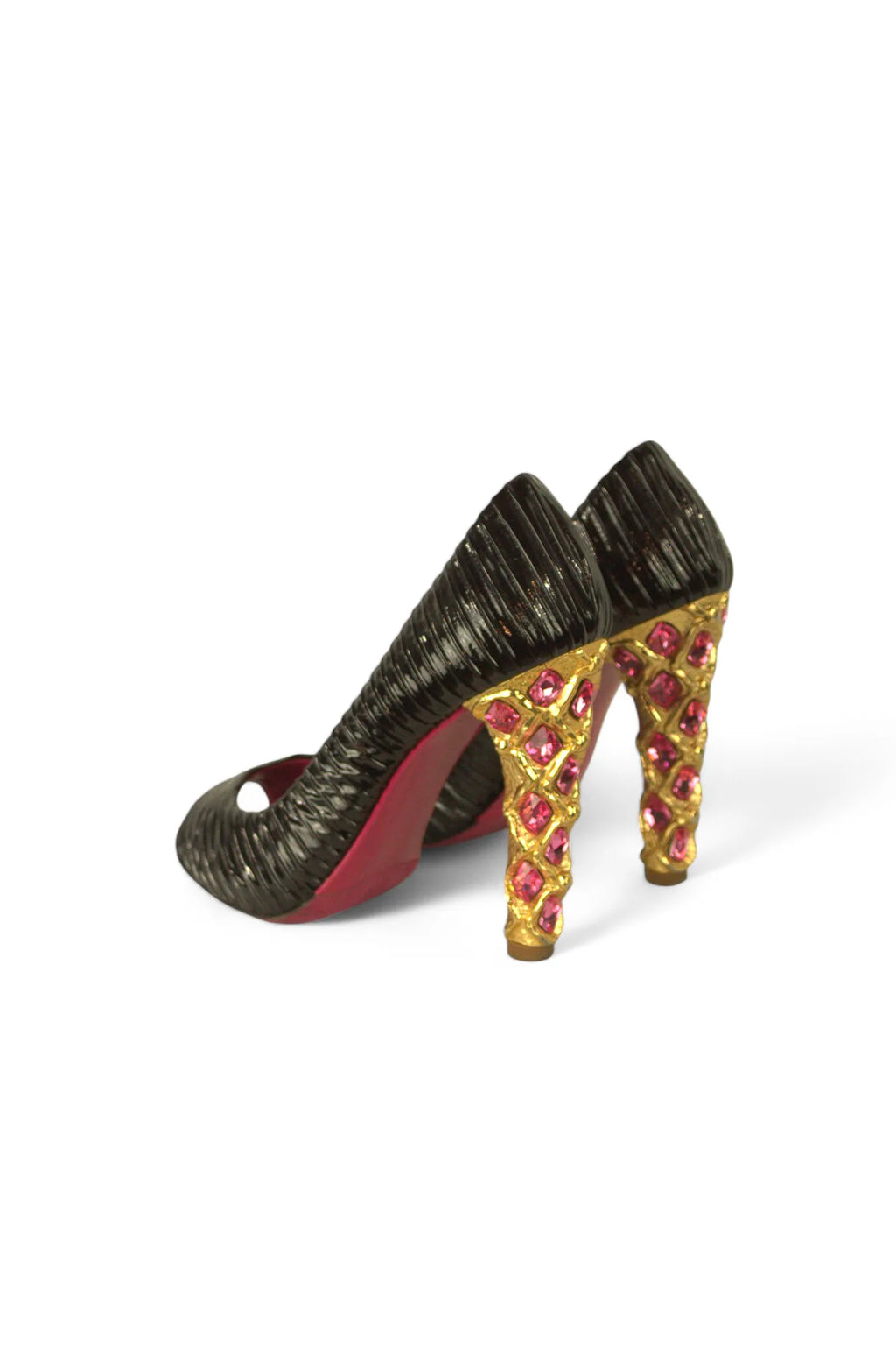 Pleated patent peep toe