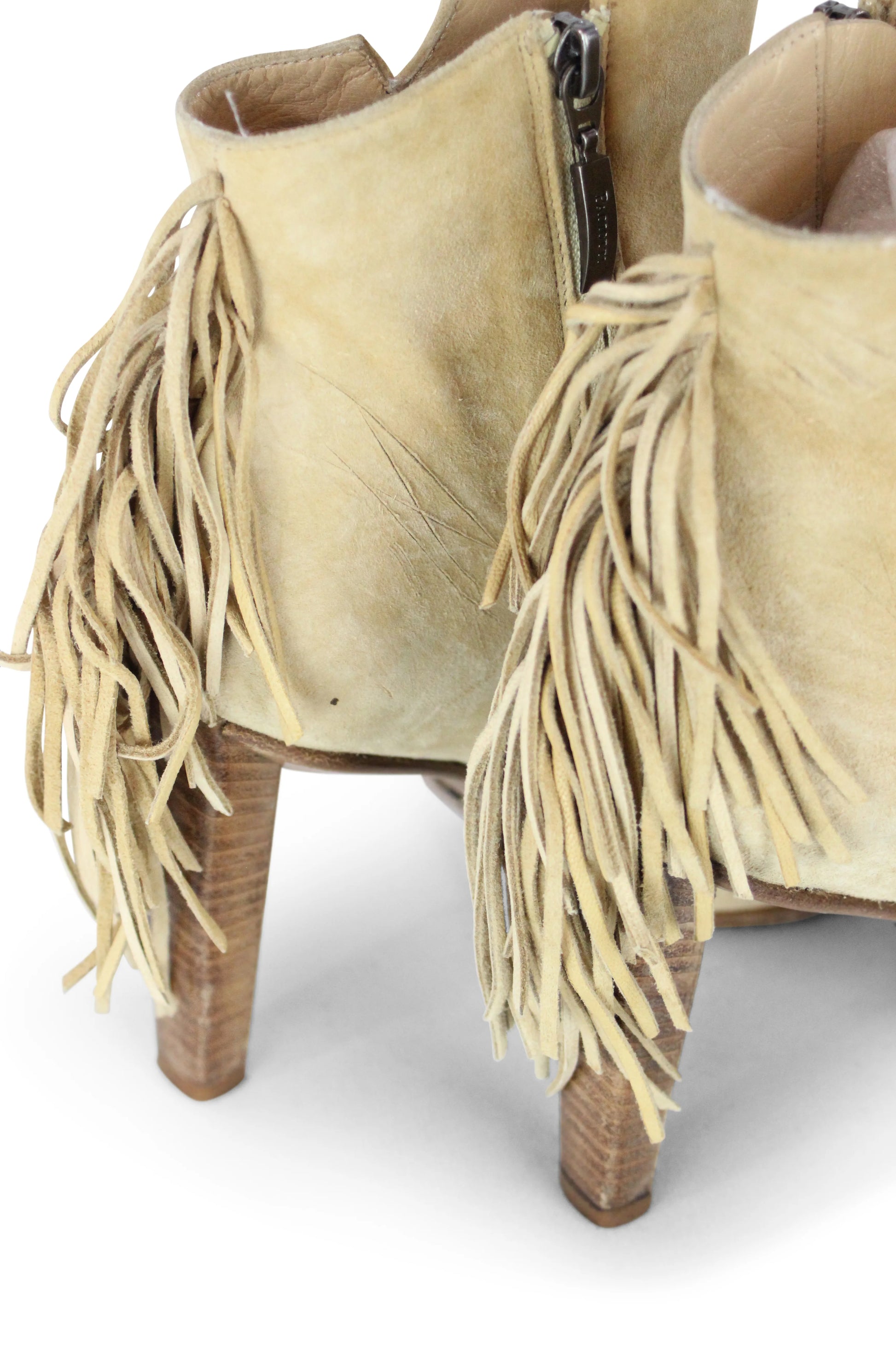 Suede ankle boots with fringes