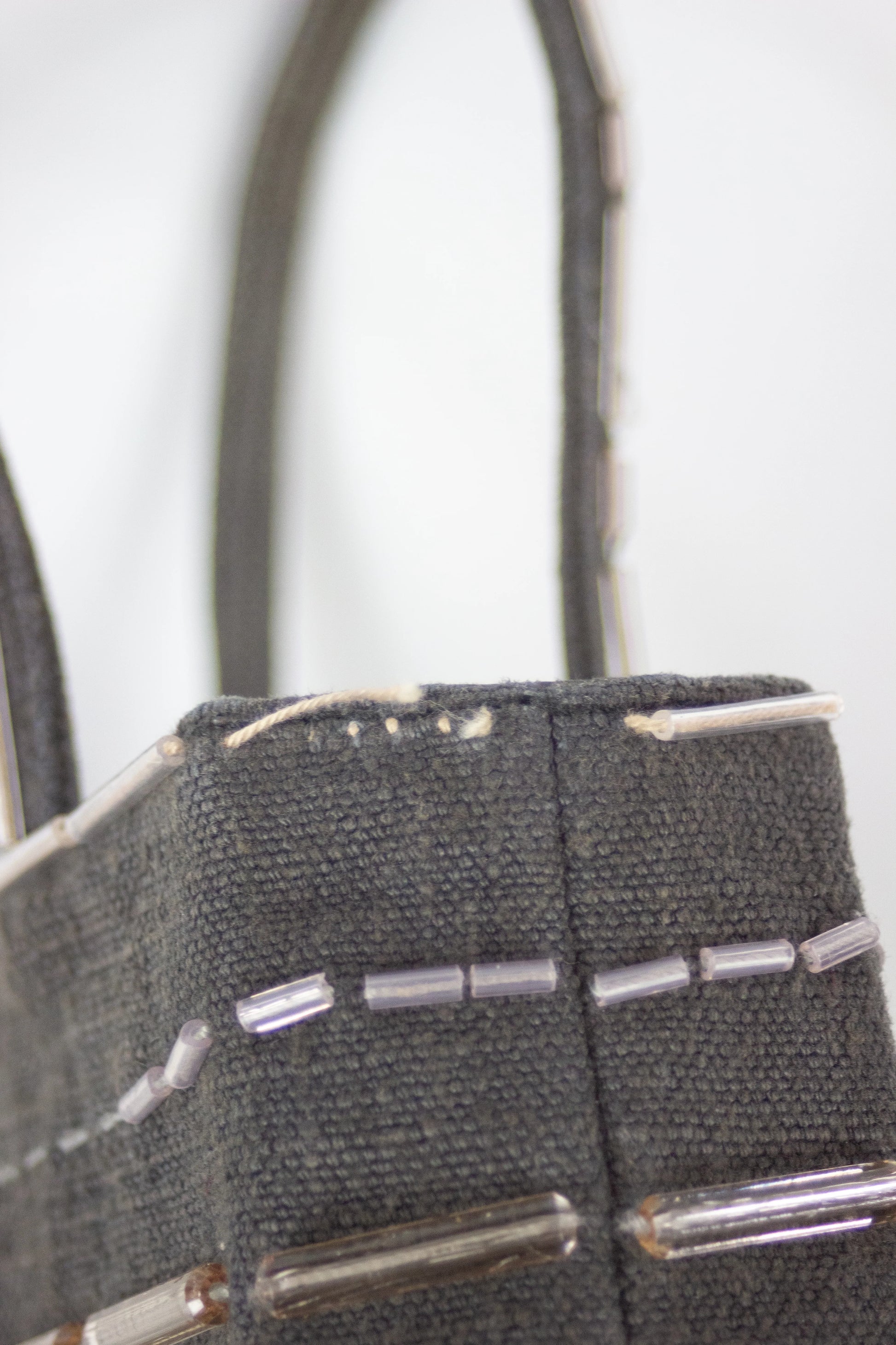 Beads decorated handbag SS1998