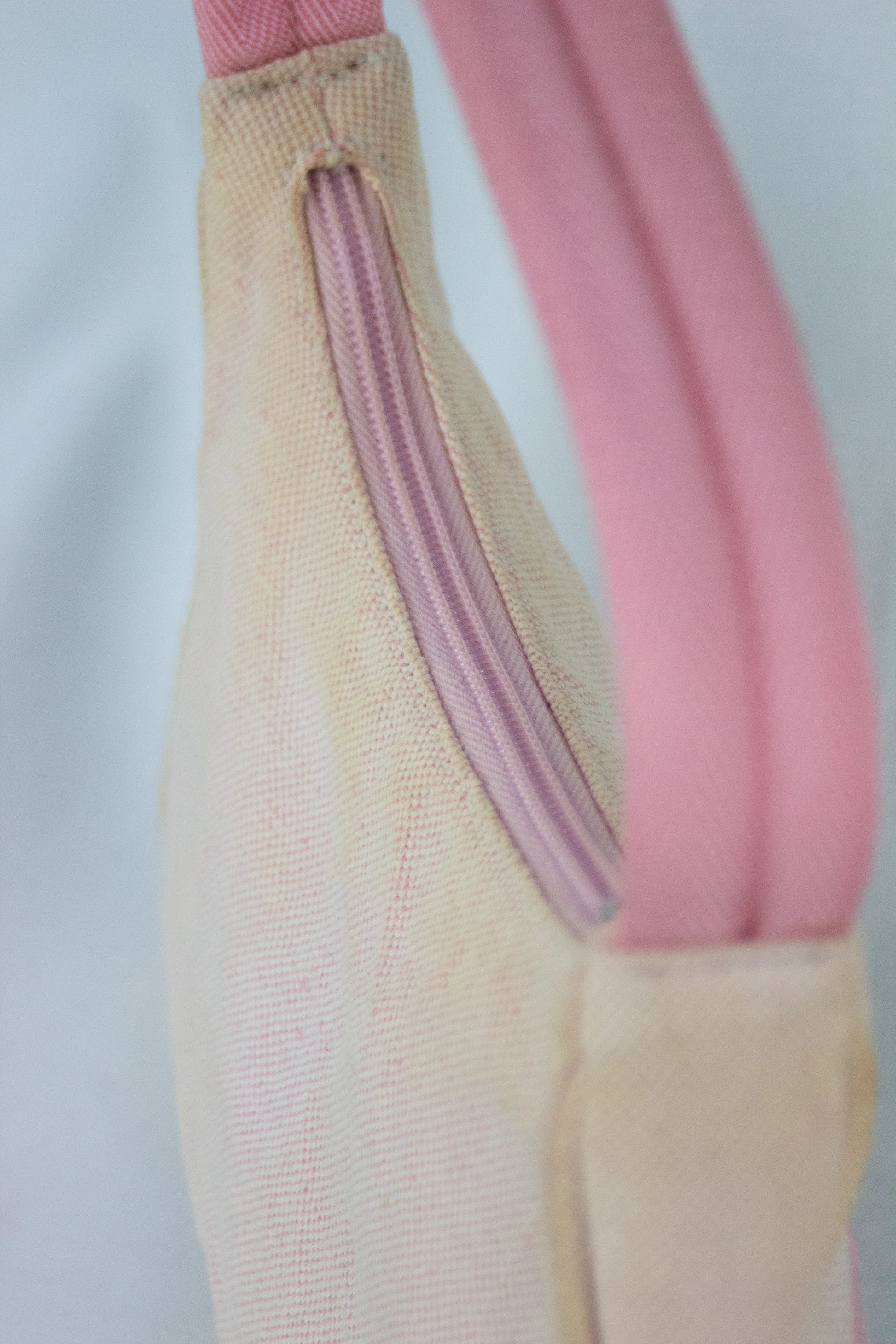 Pink canvas shoulder bag SS1999