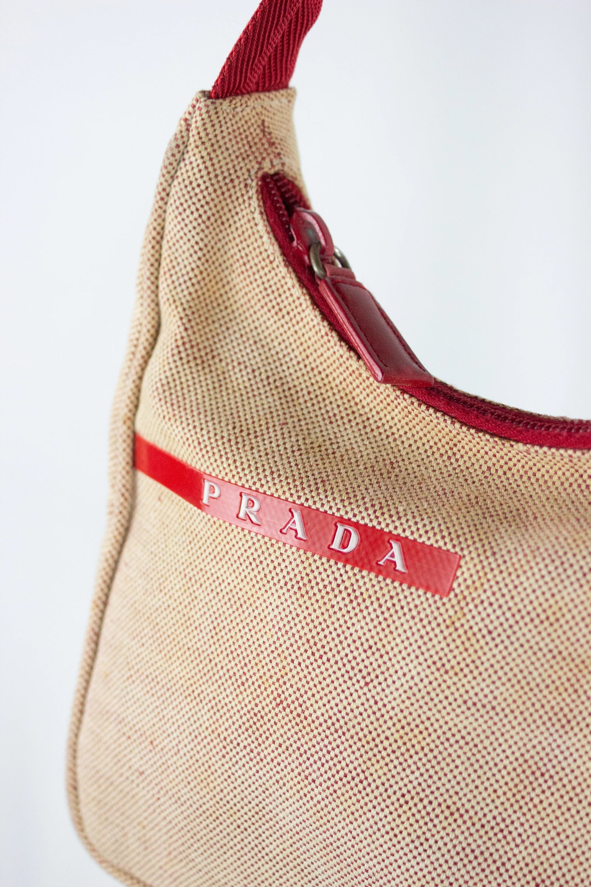 Red shoulder bag SS1999