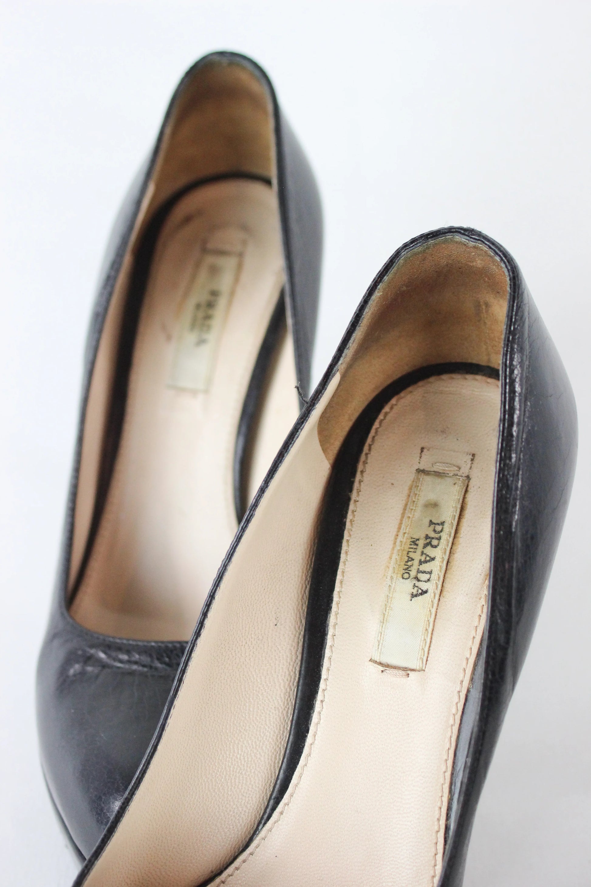 Round toe plateau pump