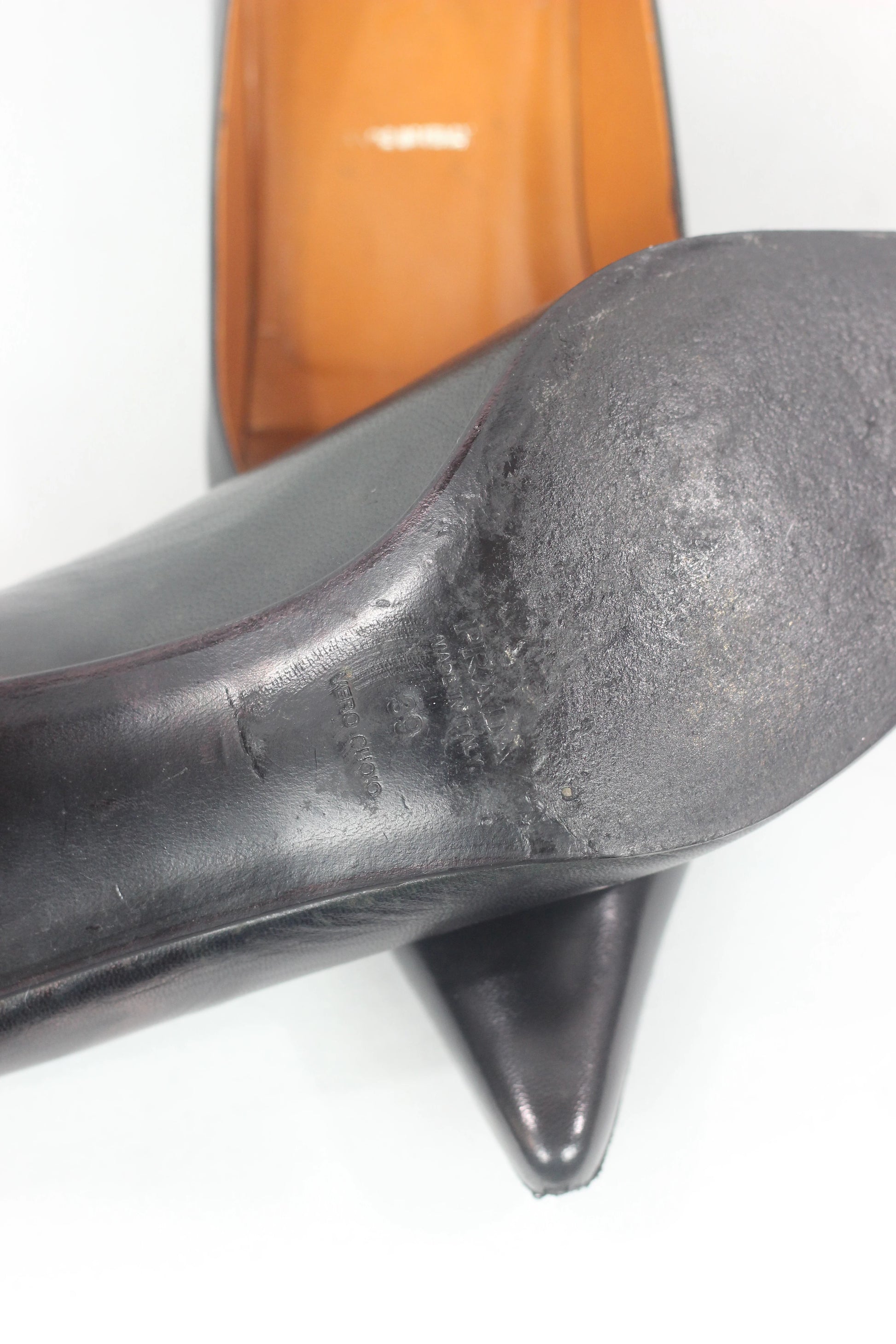 Black Lambskin Leather Pointed-Toe Décolleté Heels
