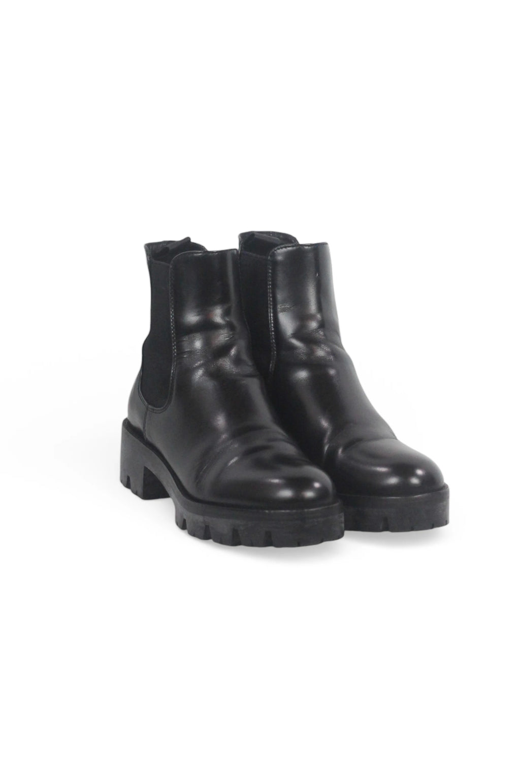Black Lambskin Chelsea Boots with Chunky Sole