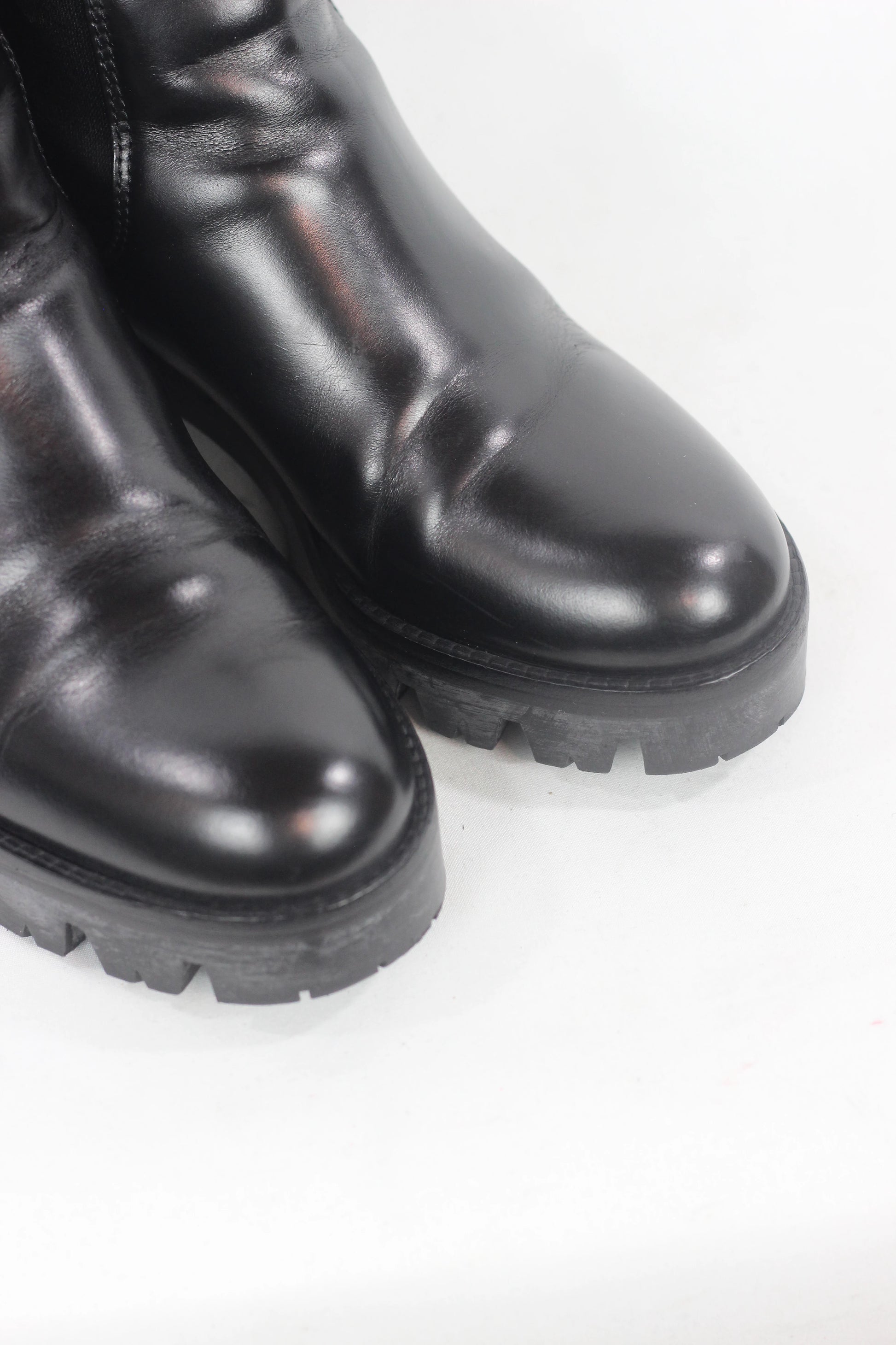 Black Lambskin Chelsea Boots with Chunky Sole