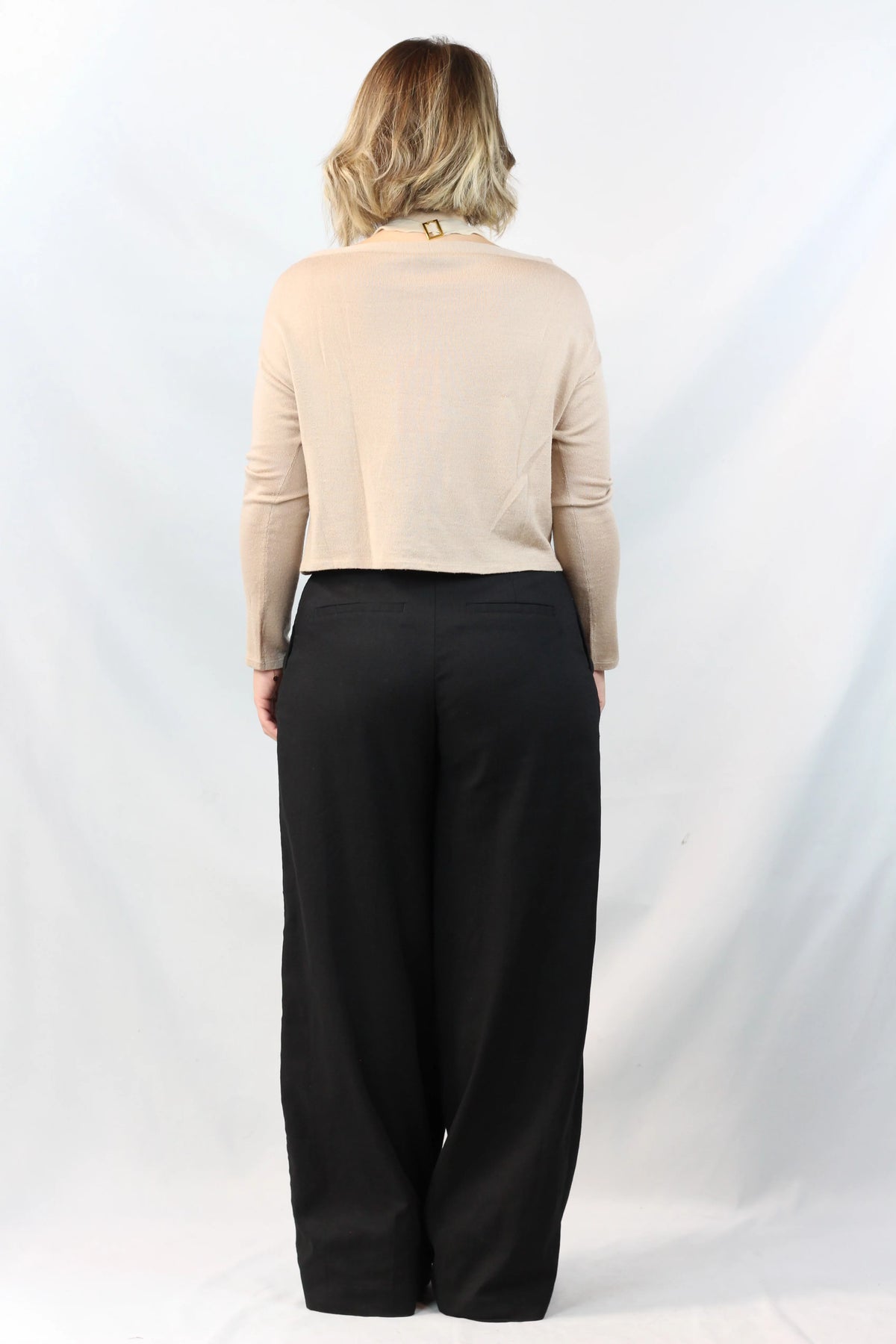 Cashmere Cardigan with Silk Neck Ribbon