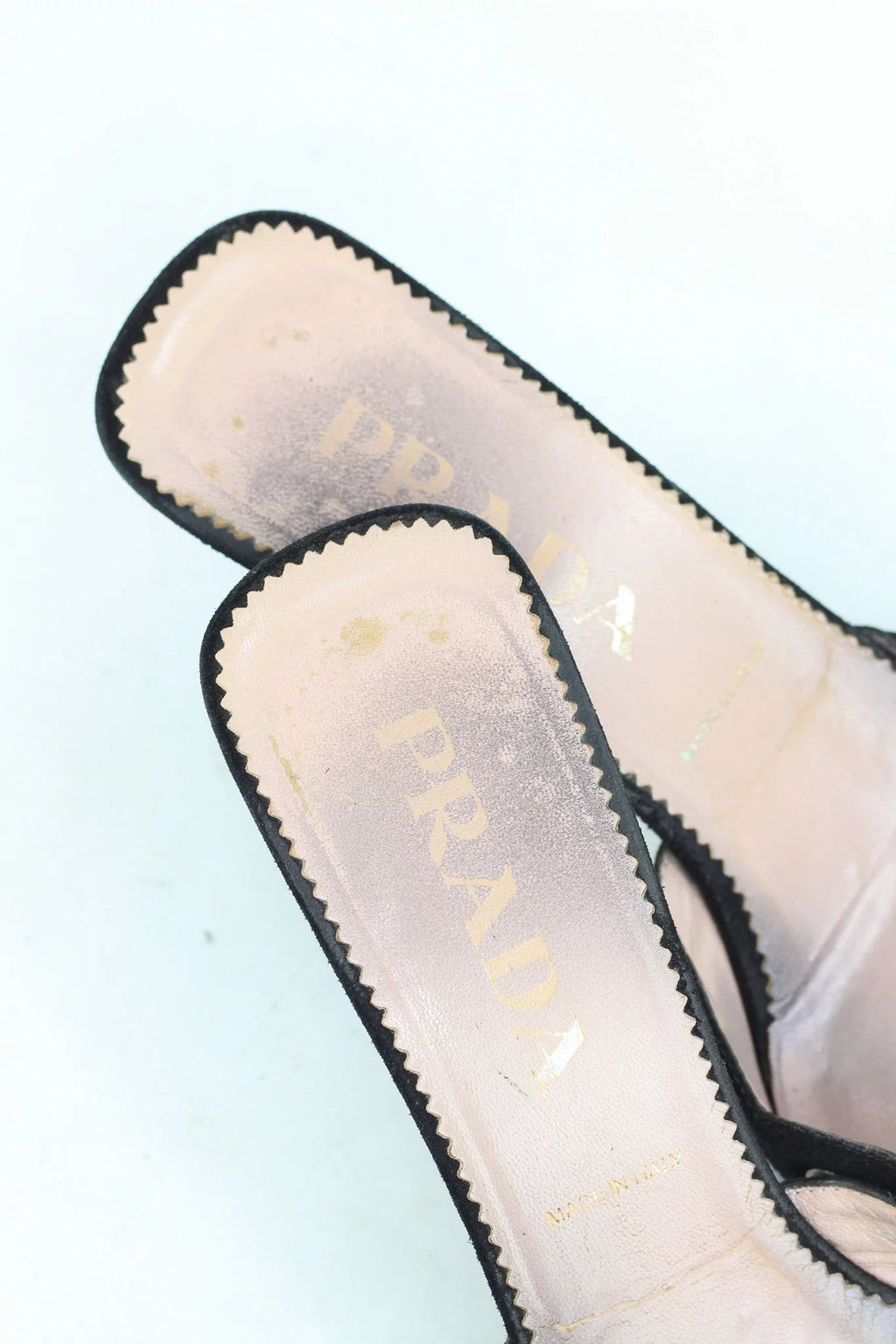 Kitten Heel Mule Grommet Bow Pointed Toe