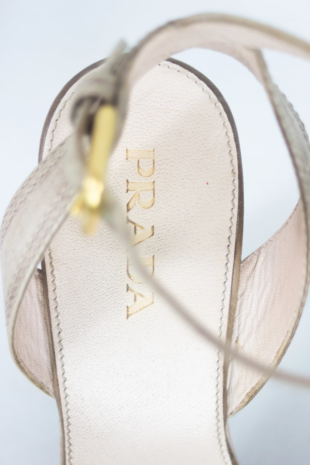 Platform sandals with shabby effect