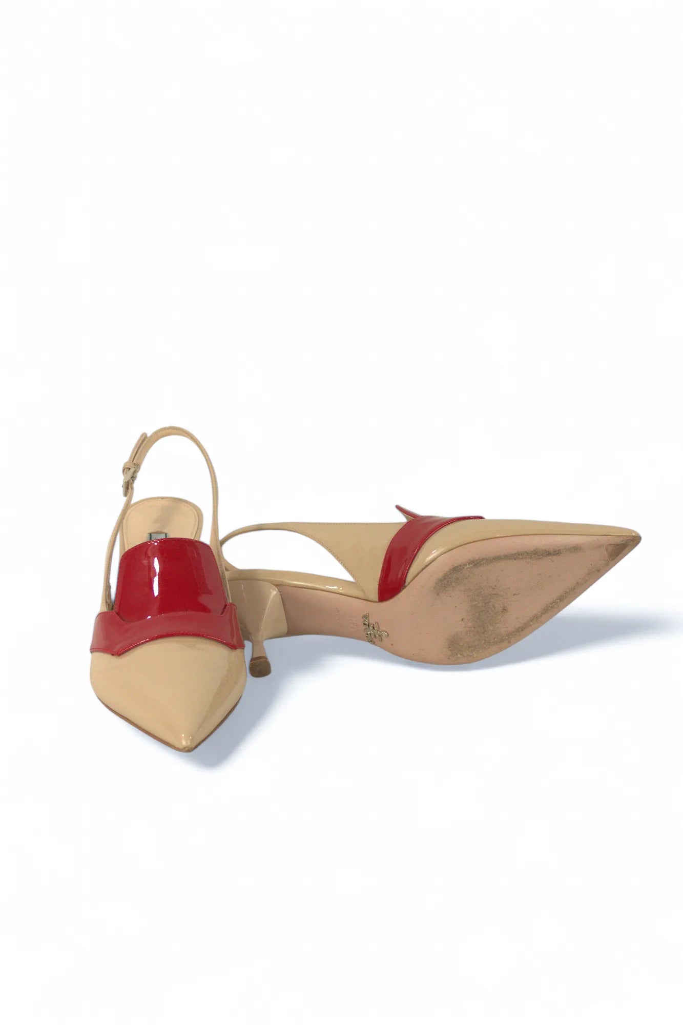 Cream patent pointed slingback