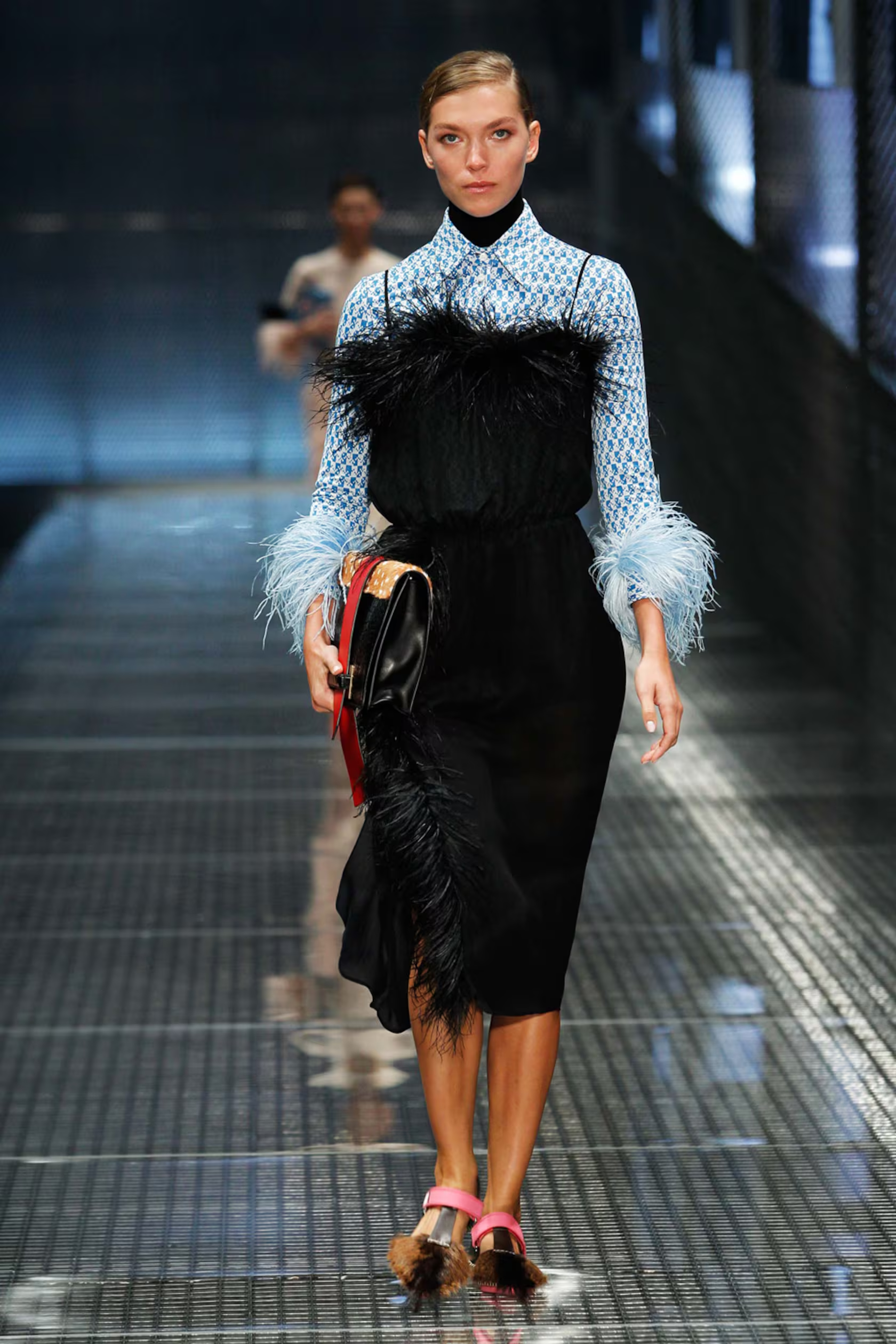 Patterned shirt with feathers SS2017