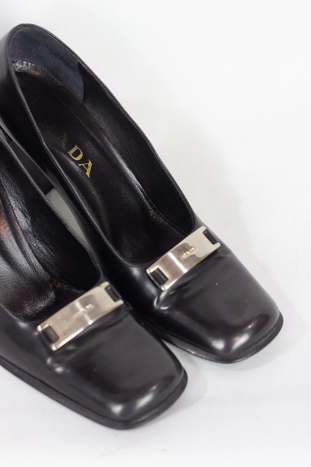 Spazzolato Leather Pumps with Square Toe