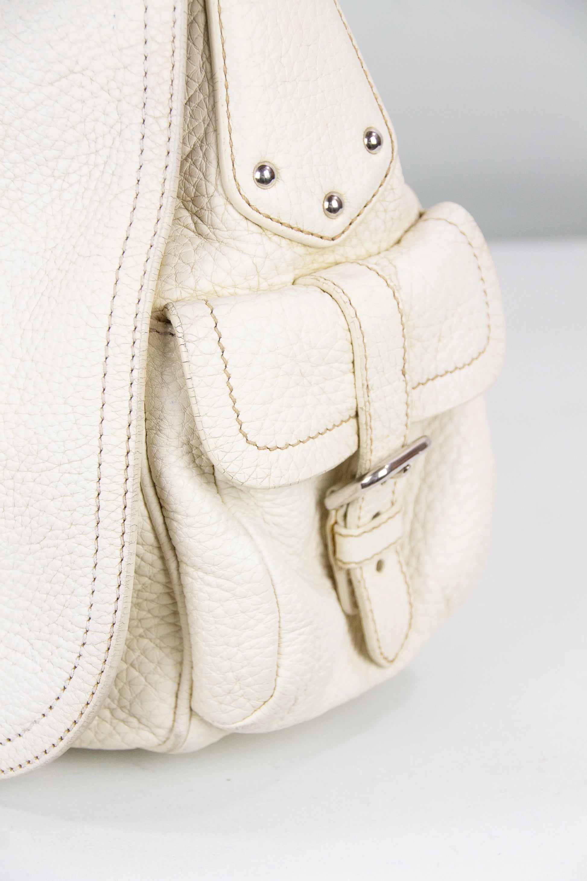 White textured shoulder bag