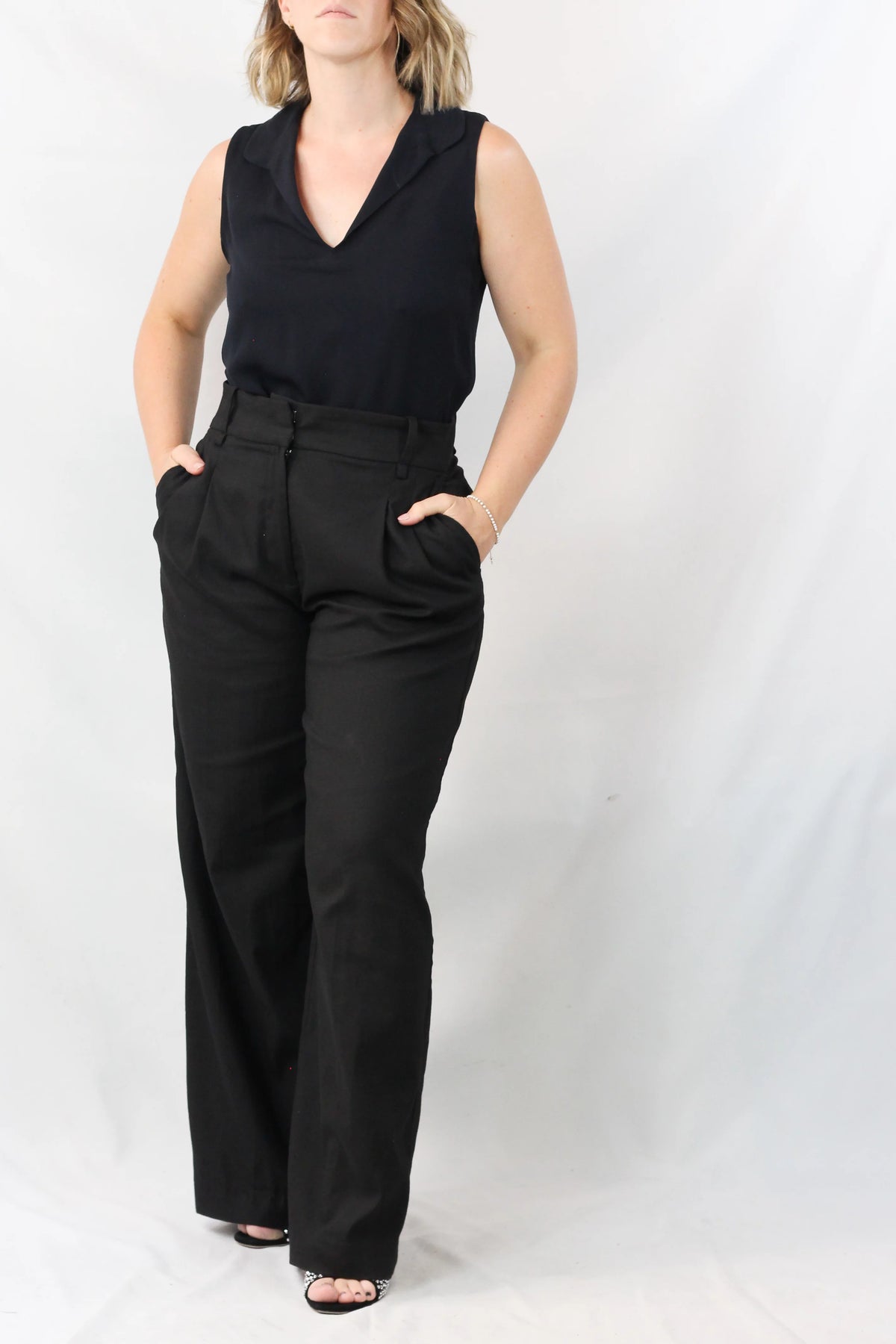 Silk Collared Sleeveless Top