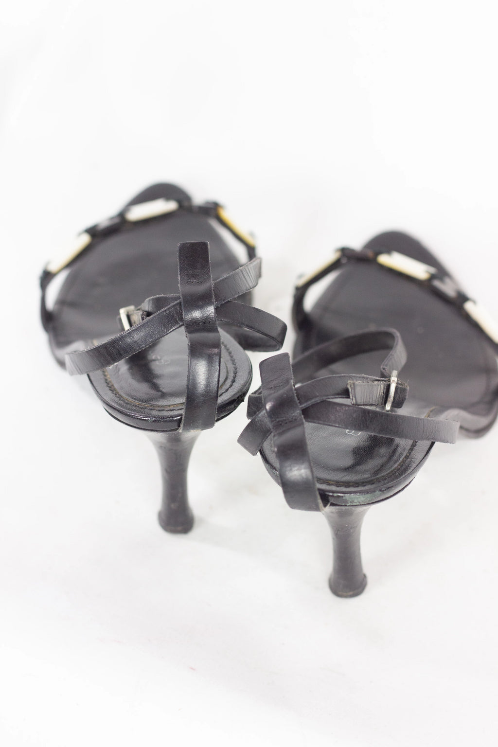 Black Sandals with Shell and Wood Square Embellishments