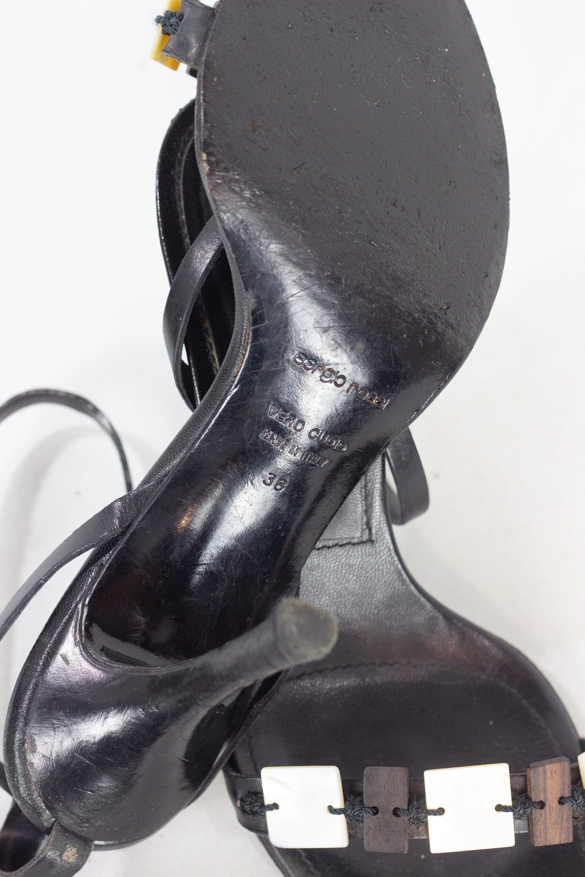 Black Sandals with Shell and Wood Square Embellishments