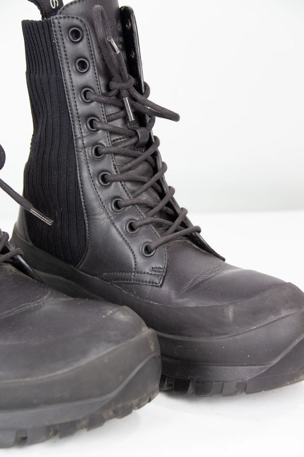 Black trace combat boots