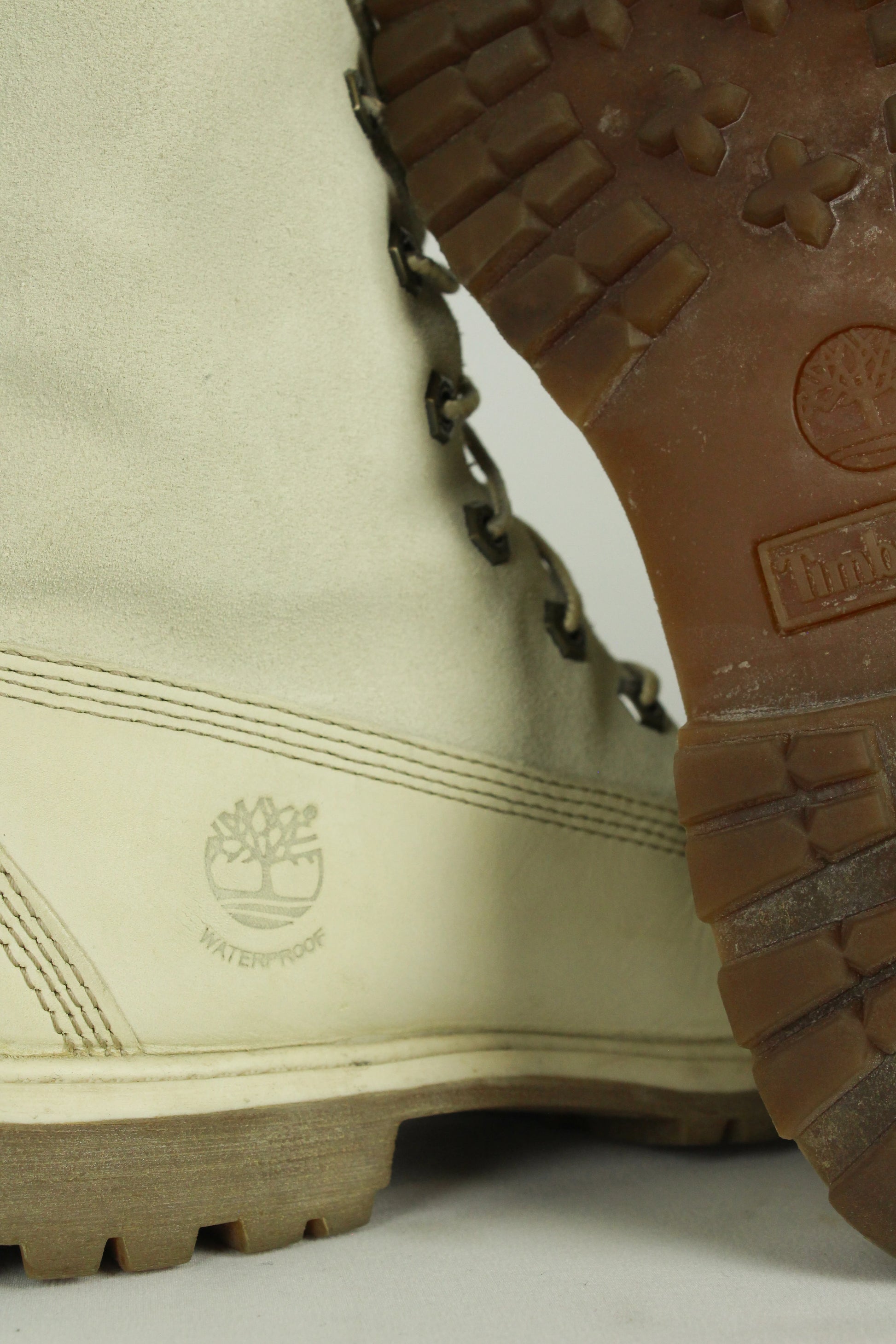 Cream Boots with Mouton lining