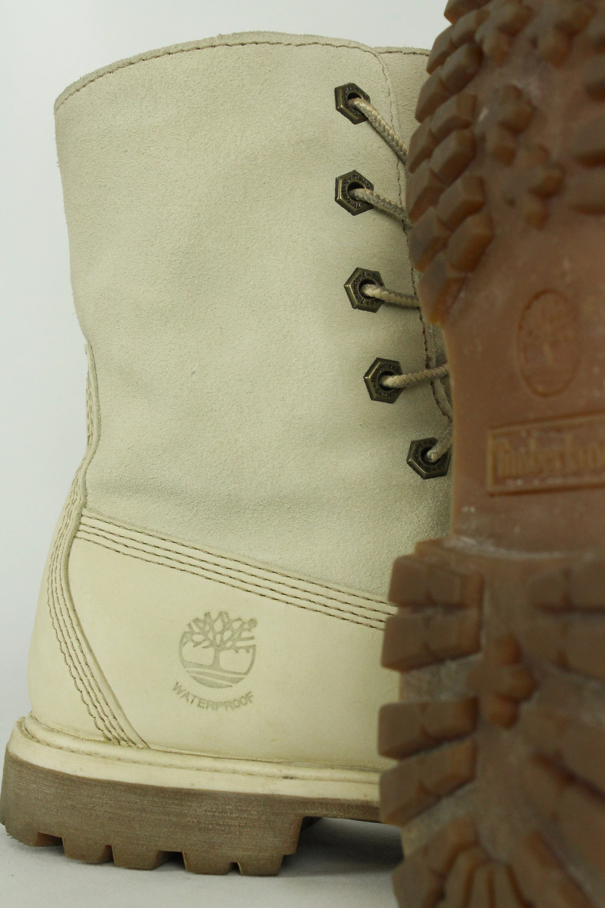 Cream Boots with Mouton lining