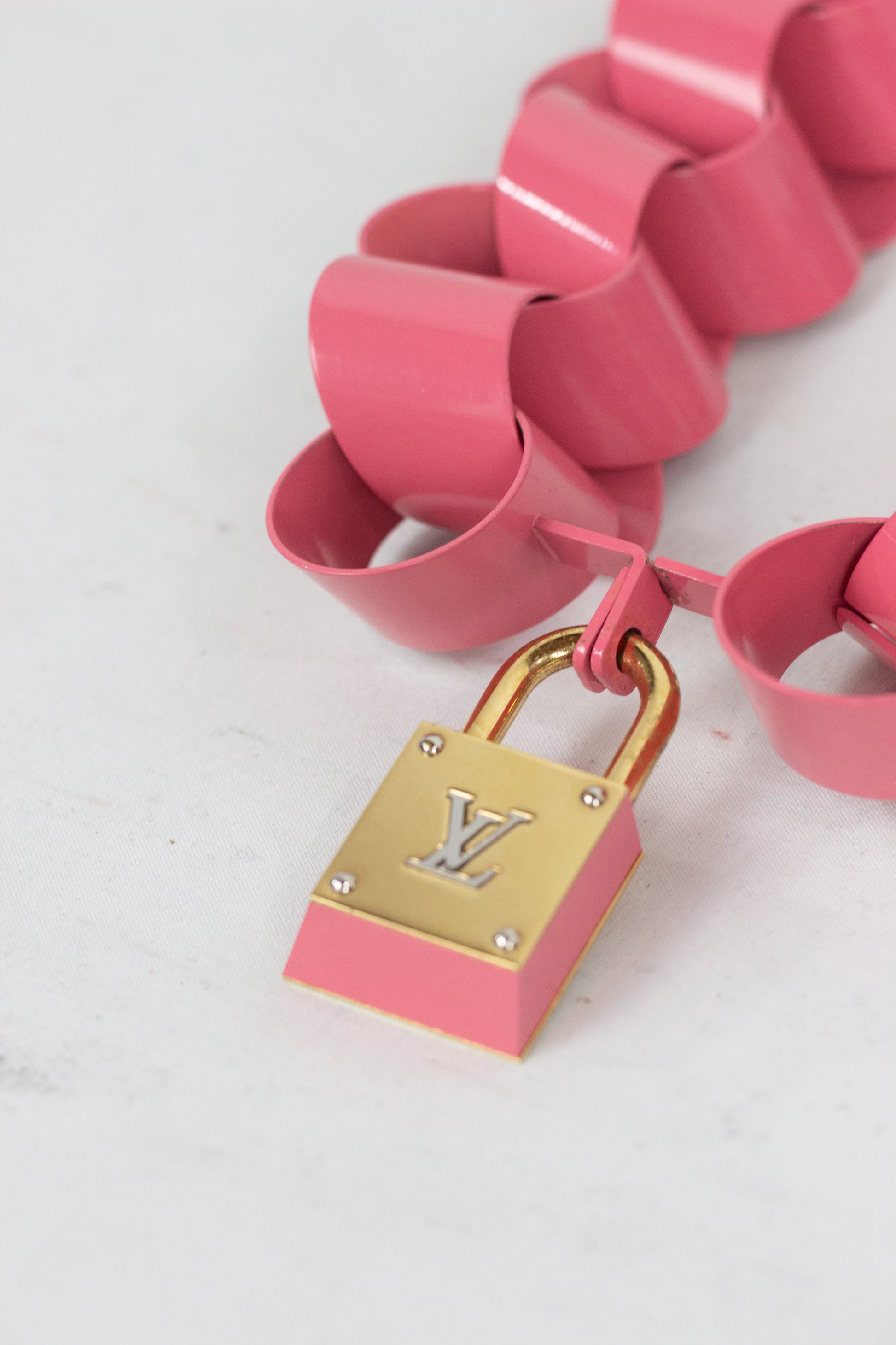 Pink Metal Chain Necklace with Front Locket FW2009