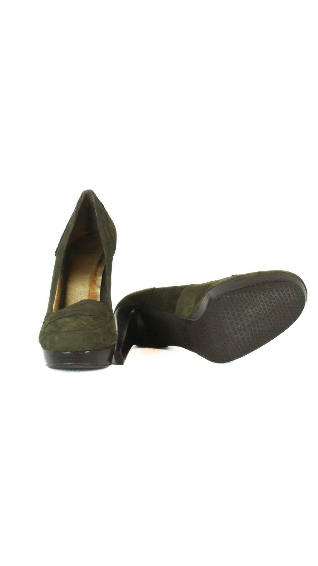 Loafer inspired pumps