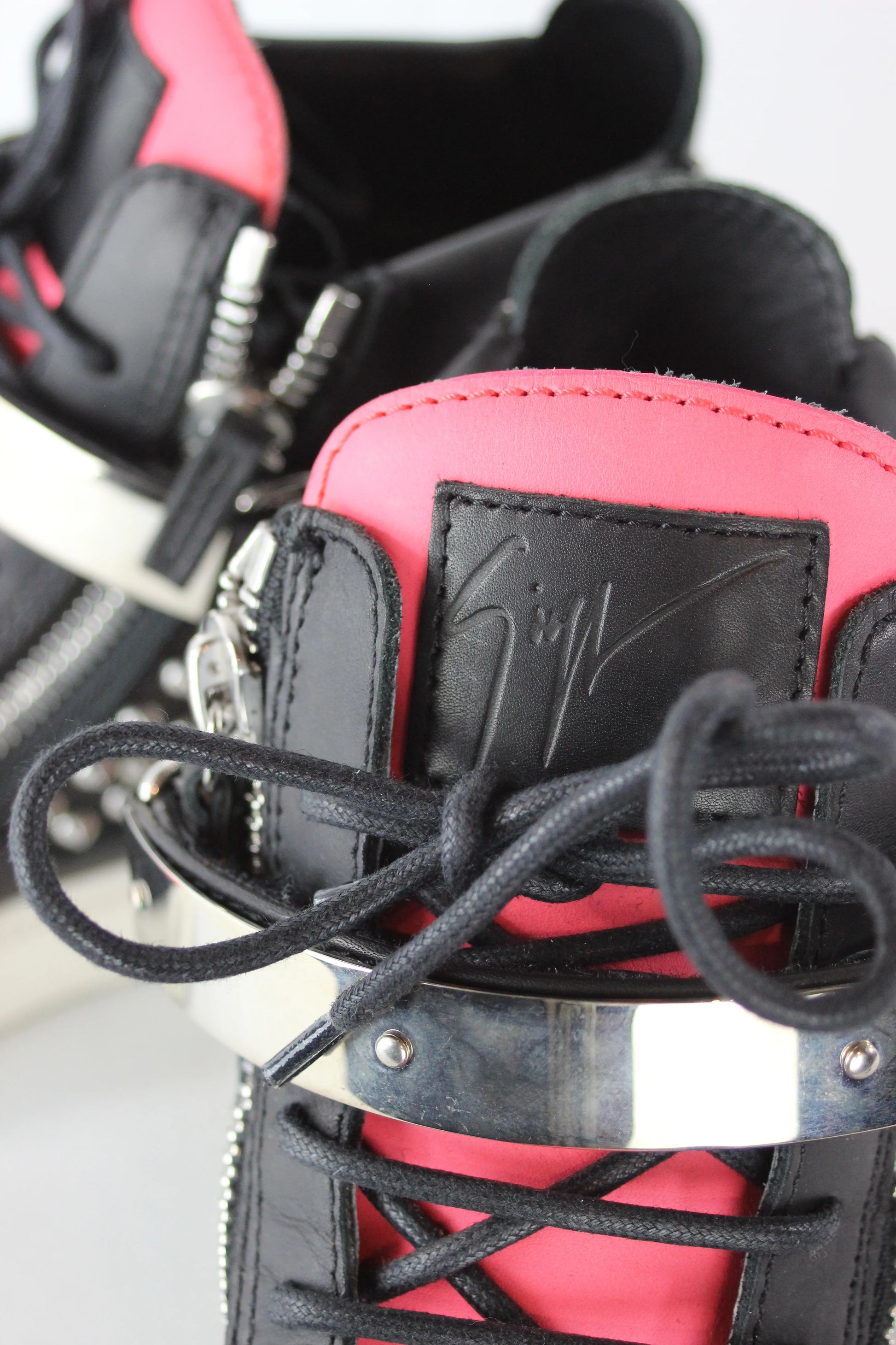 Coby Fuchsia and Black Leather Sneakers