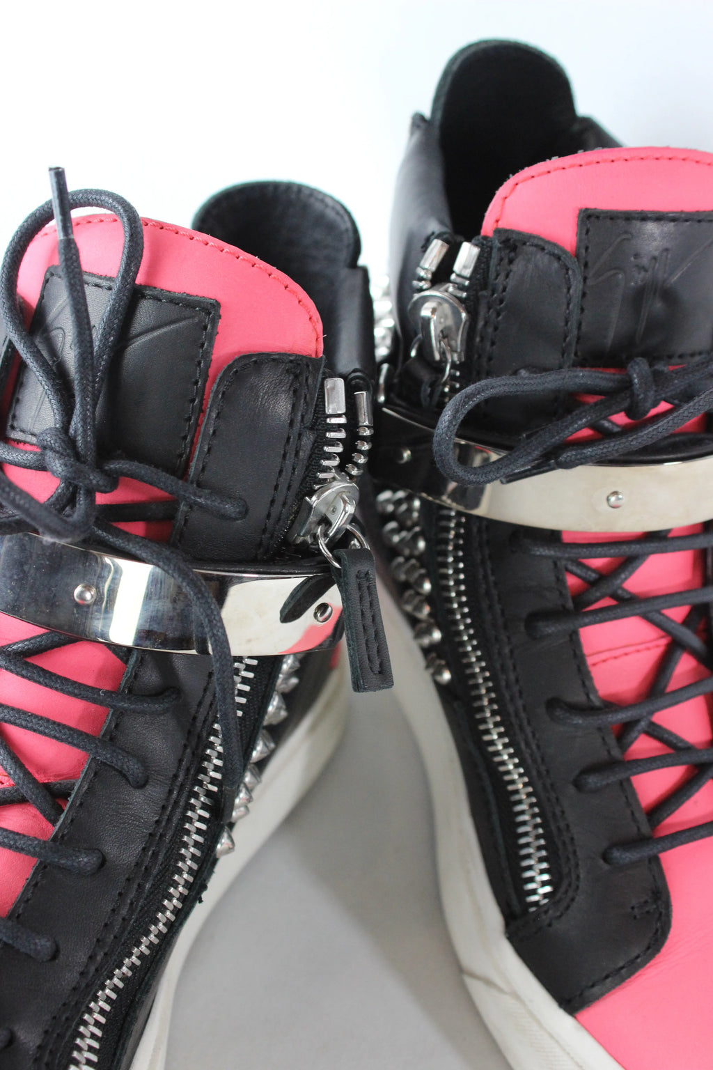Coby Fuchsia and Black Leather Sneakers